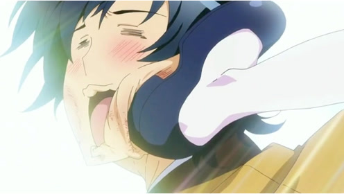 被穿丝袜的美女踢脸应该很爽吧