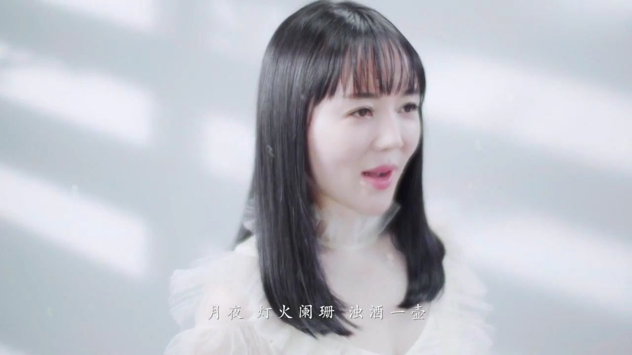 魏新雨一首《余情未了》旋律美妙歌声动听,令人陶醉不已