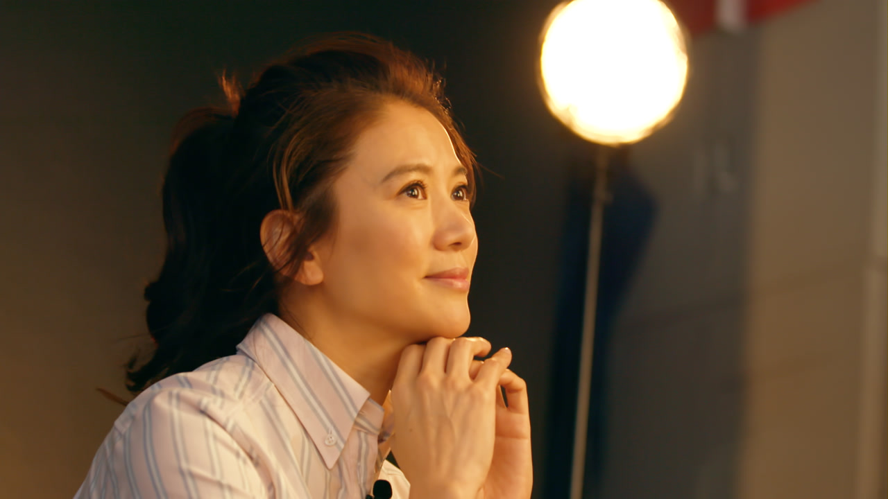 袁咏仪拍照不p图拒绝整容,喊话张智霖快补婚纱照