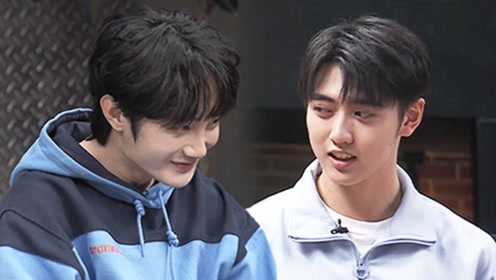 刘也跳蒙古霹雳舞,焉栩嘉狂wink