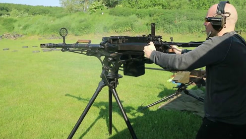 苏联kpv防空重机枪,使用14.5毫米子弹,威力自然不在话下