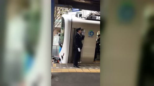 实拍女电车司机 腾讯视频