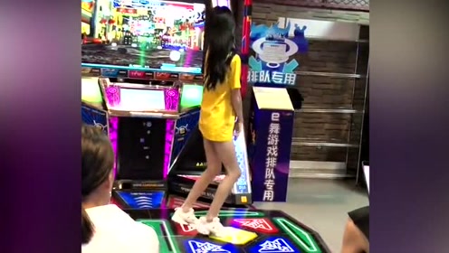 玩跳舞机的 腾讯视频