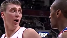 NBA轻松时刻：被恶意犯规时正想发怒，没想到回头看到是阿泰，瞬间怂了！