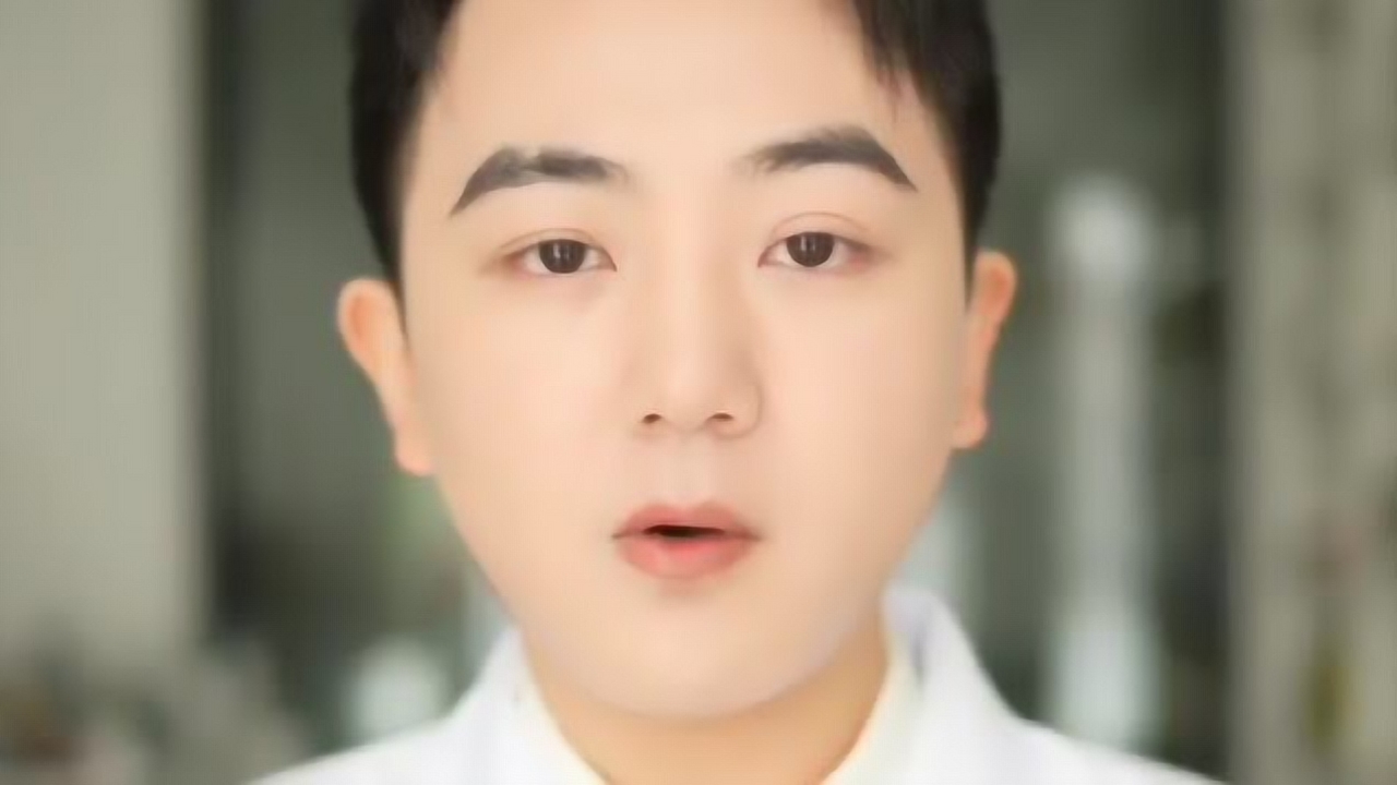 第一次尝试牙签烫睫毛,没想到效果出来后一言难尽啊!