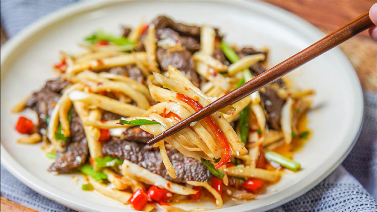 小羽私厨之牛肉炒茭白