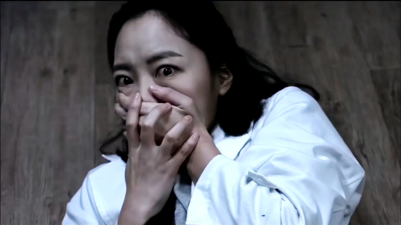 殡仪馆送来健壮男尸,女殓尸官动了歪心思,不料倒了大霉!