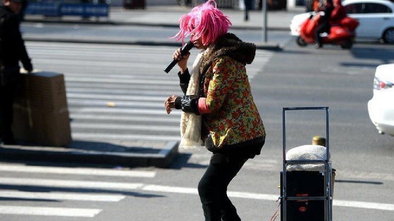 这才是真正的跨界歌王王健林与素人合唱黄梅戏一开口就不简单