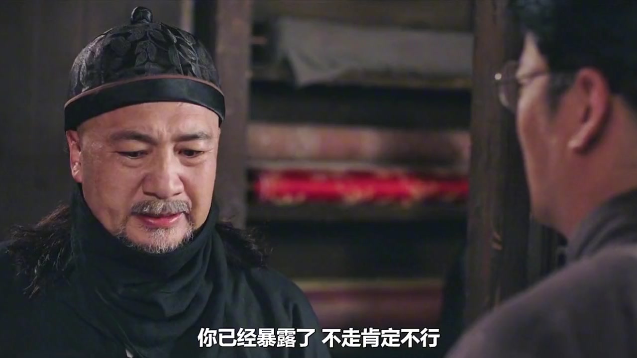 拳天下之拳锋:黑衣人被人追杀,还抽空与人接头,究竟暗藏啥秘密