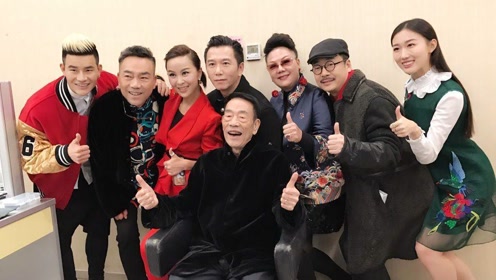 杨少华走心谈家人,四个儿子首次同台亮相,个个地位都不输杨议