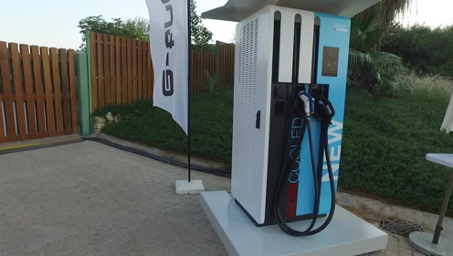 奥迪e-tron 150kw充电桩