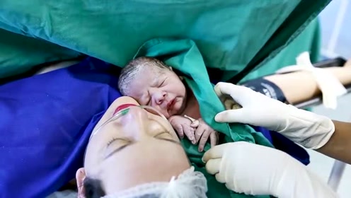 产房直击孕妇艰辛的剖腹产生子过程,看完更能理解母爱的伟大之处!