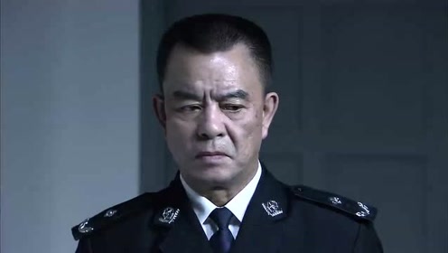 邱老板表面看起来十分正经,可背后做的是什么勾当