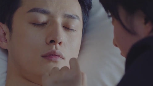 暗黑者:明明是个很有眼力劲儿的女人,她一切都顺着阿华