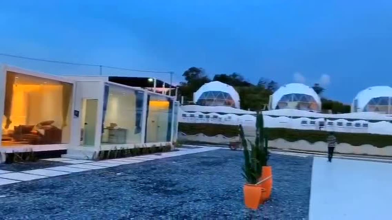 4k超清体验  00:15   防城港新增网红打卡地【探海帐篷酒店】,美过三