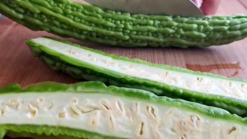 夏日去火菜，苦瓜的做法，苦瓜炒蛋