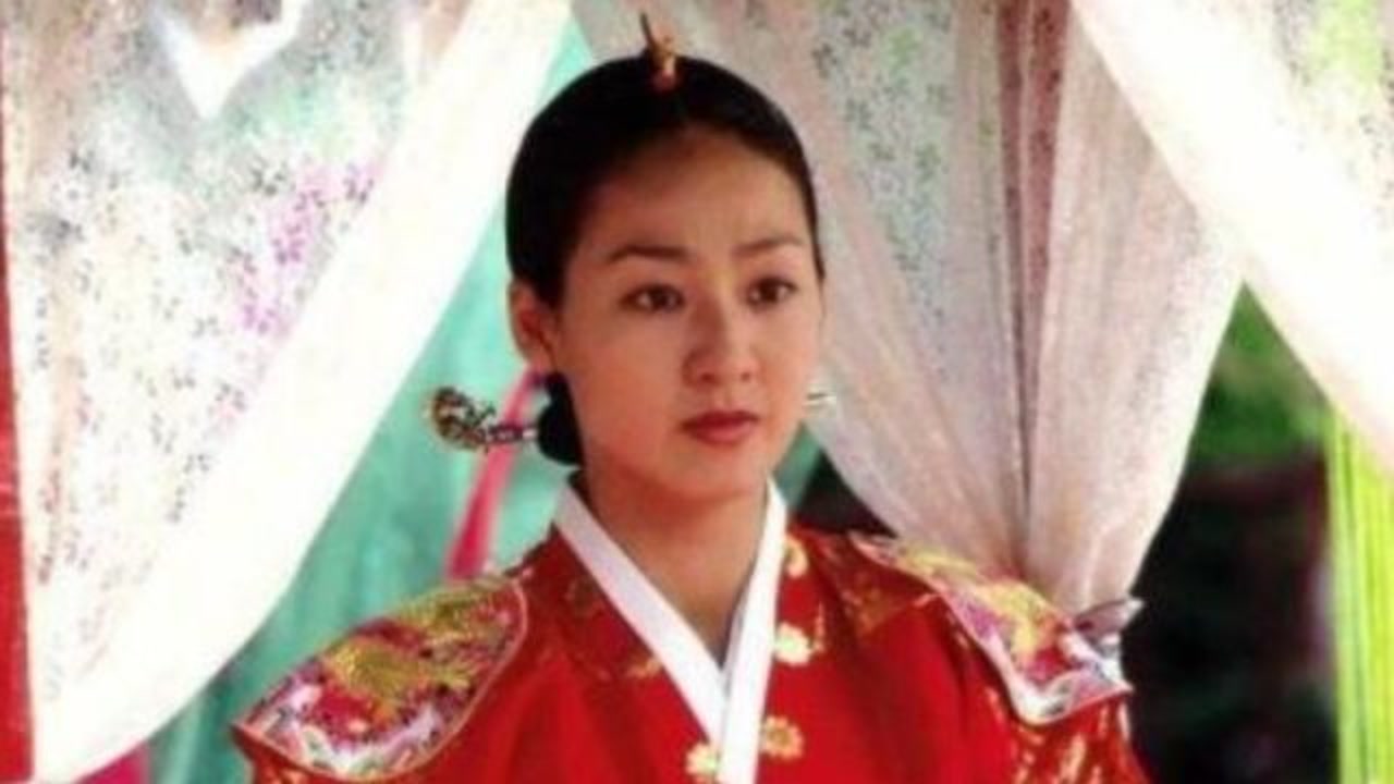 朝鲜史上有名的明成皇后，逆袭登鼎天下位，最后却被日本人杀害