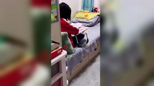 [图]你认真读书的样子真美