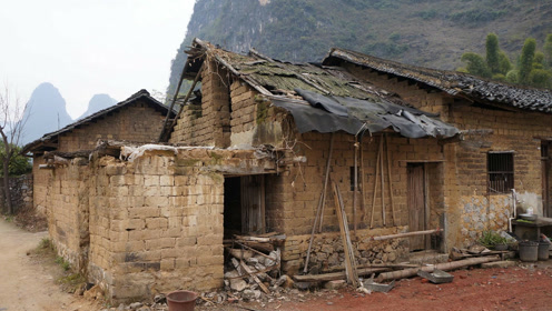 为什么农村的土房子,只要没人住了就会马上垮掉?看完心情沉重