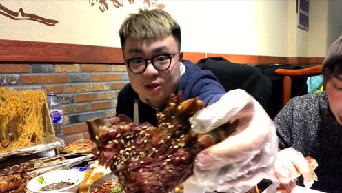 申申吃长春:我找到了一家超级好吃的"烤猪蹄"神店!