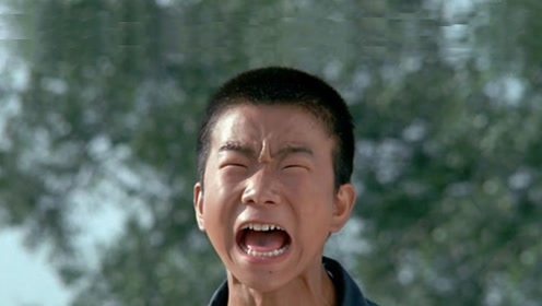 三子影视时 间:2021-12-29催泪经典老电影,养母为残疾孤儿揉脚十二年0