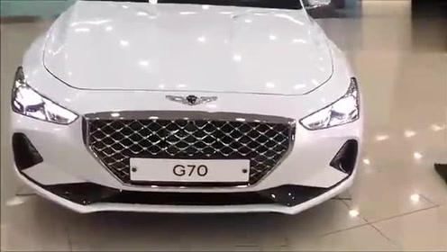 看這輛白色的捷恩斯g70 2.0t,外觀設計是我的理想型