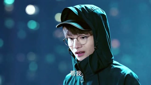 薛铁想出了这场风波,来报复他的同学