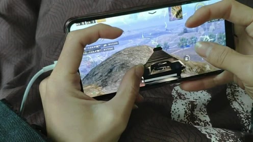 四指吃鸡,无敌操作