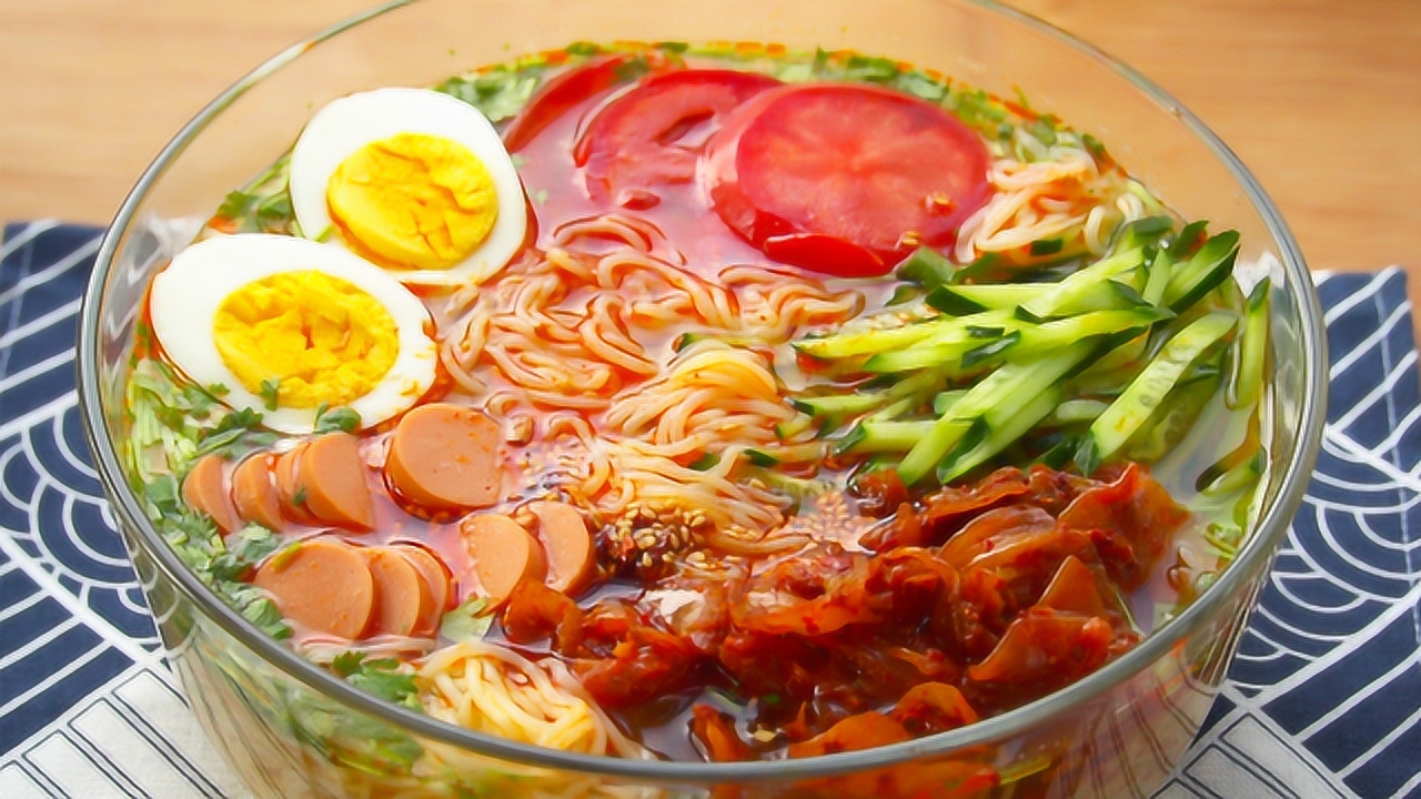 东北大冷面的"独家秘制"做法,酸甜爽口又解馋,吃完一碗还想吃