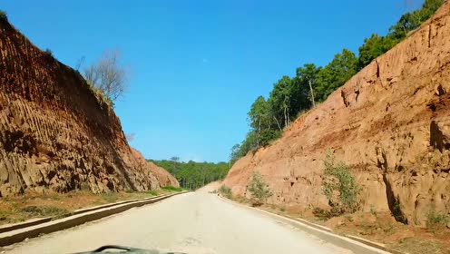 禄劝-禄大公路沿途