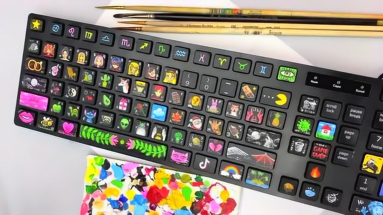 好好的键盘竟画成了这样,总整些花里胡哨的有啥用,你还认识这些按键吗