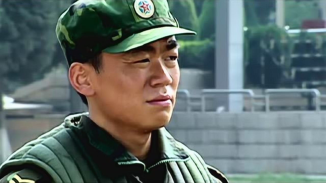 《士兵突击》钢七连最优秀的士兵,许三多为何独自坚守连队半年?