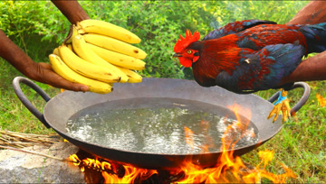 公鸡炖香蕉，果真是印度特色，看印度大爷这样吃法我真受不了