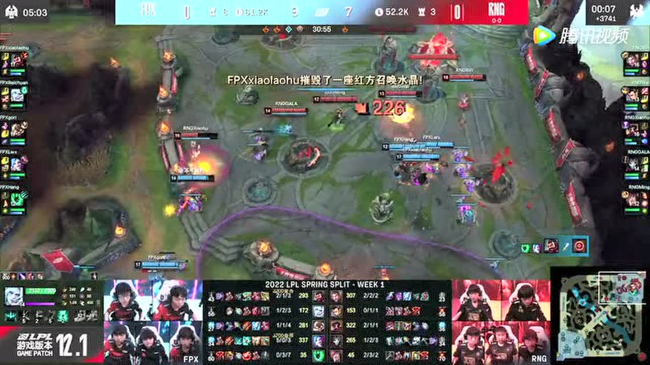 Lwx金克丝疯狂走A开始虐泉 FPX爆杀RNG拿下首胜