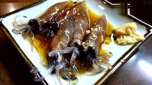 吃活鱿鱼的最高境界,一般人还真吃不下口!