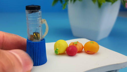 用常见的材料手工diy迷你榨汁机