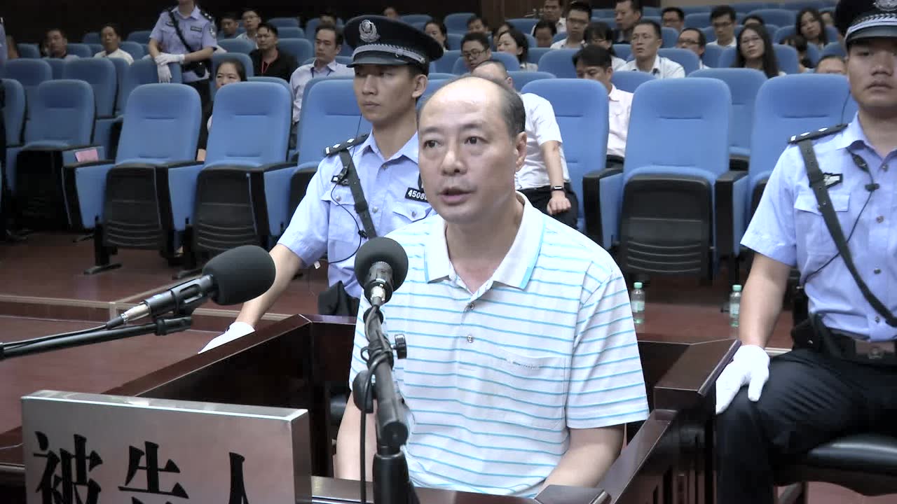 画质 三倍流畅播放 4k超清体验  04:01   莫东培庭审现场最后个人陈述