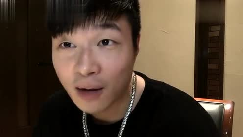 帝师直播途中,华谊公子爷王夫也过来打招呼!