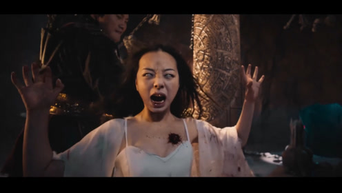 魔教女祭品,死后变丧尸,被人一刀穿胸