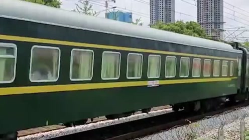 ss8电力机车 腾讯视频