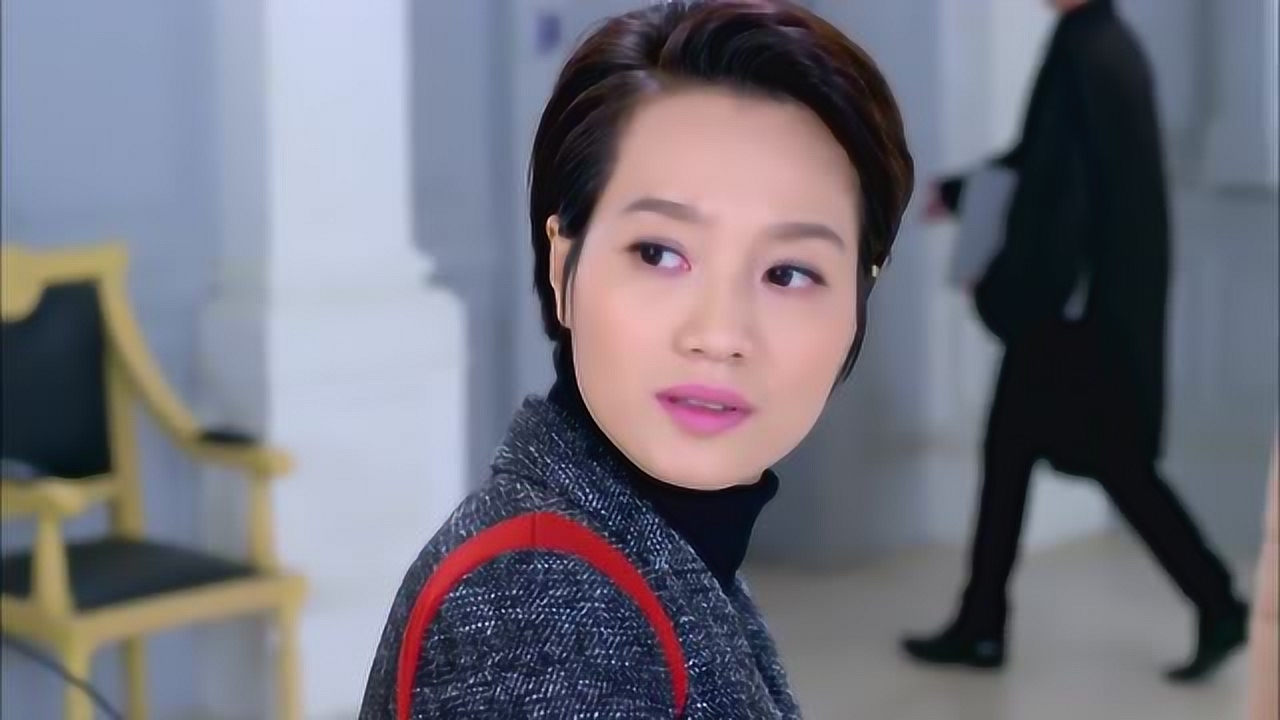 金牌律师:休庭后,朱言看到詹姆斯背影