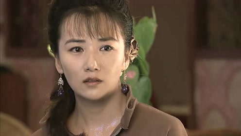 乡里彩虹:豆妹长得太漂亮,老总都看直了眼,豆妹察觉不对要走!