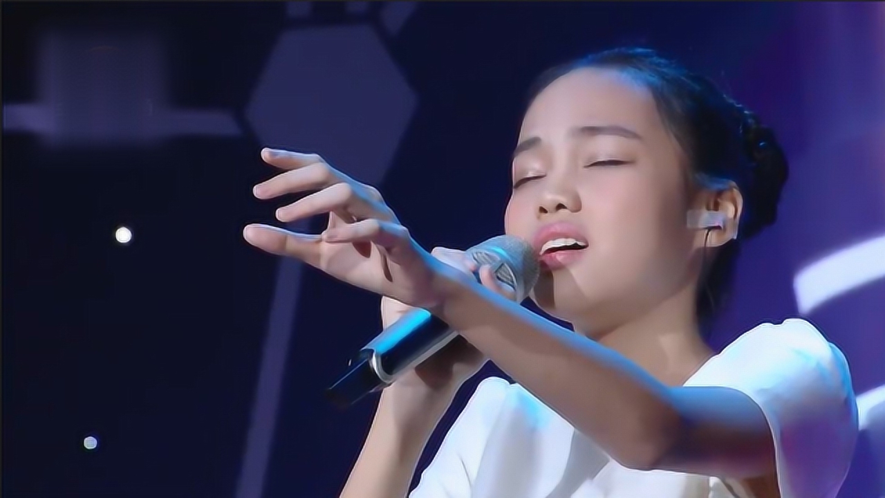 汤晶锦挑战《乌兰巴托的夜》,被她唱的撕心裂肺,可能没人能超越了