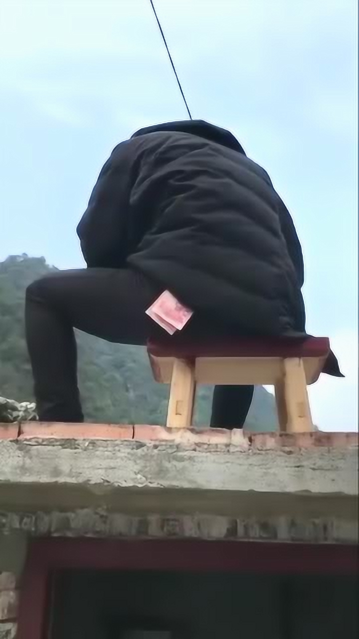 三倍流畅播放 4k超清体验  00:07   想个办法,把他裤兜里的钱拿到