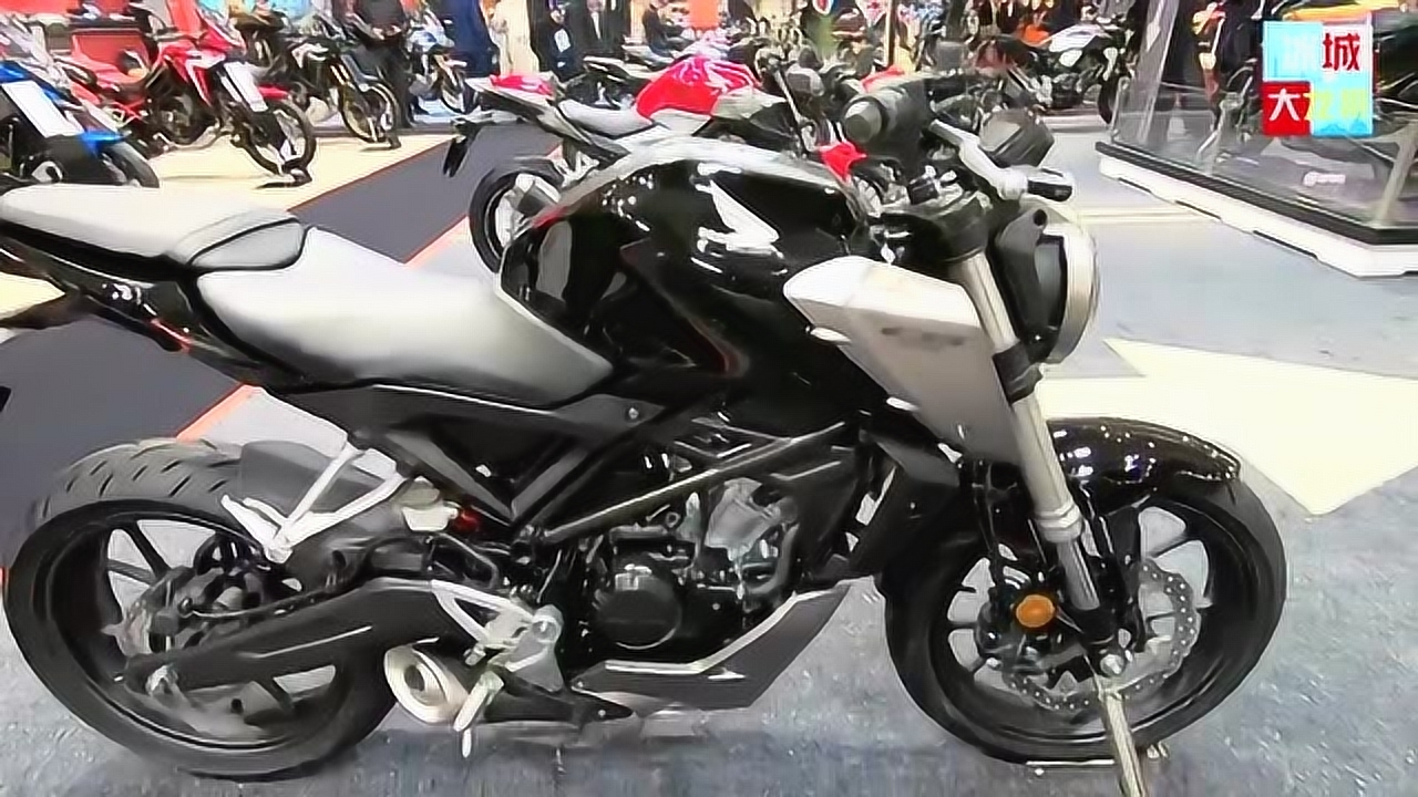 本田入门级街车,排量适中,外观超酷,重点是还有abs!