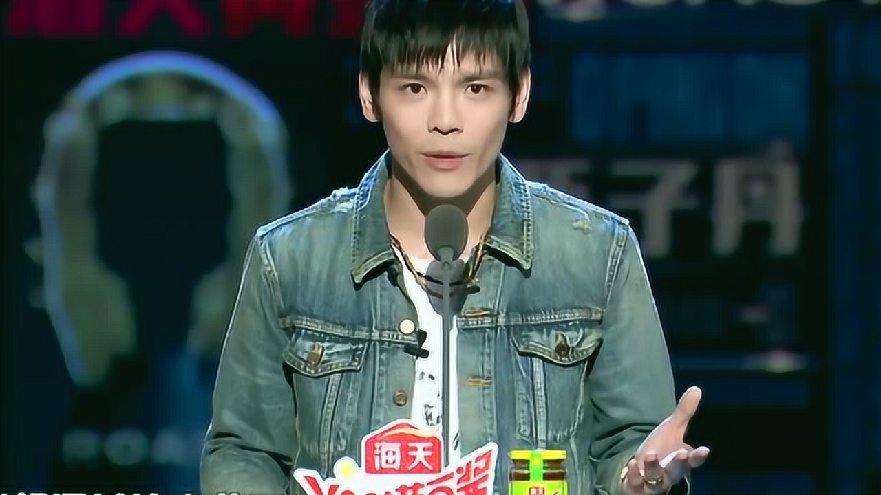 吐槽大会:向佐高调感谢老爸,宇宙最强向华强!