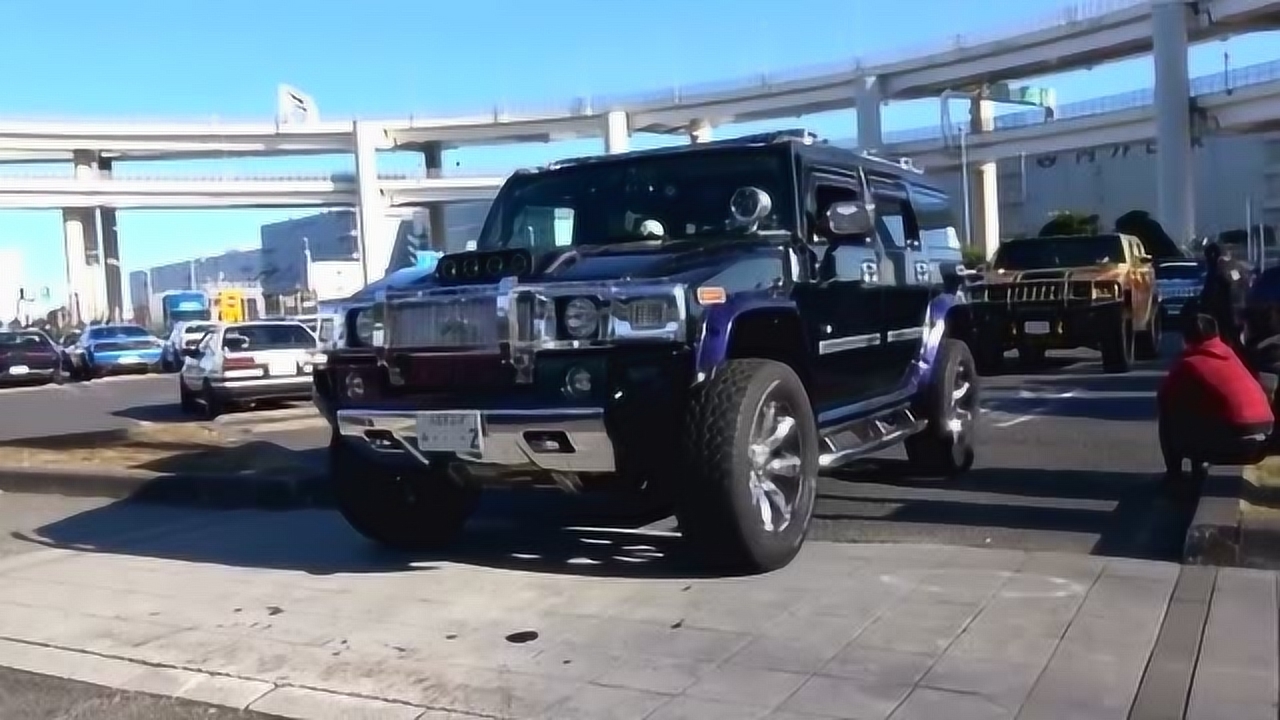 比奔驰大g都硬派的suv,美系悍马大型越野车,让奔驰g不再说话!