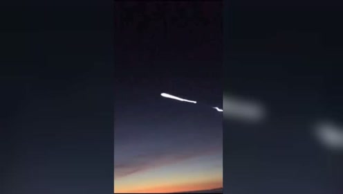 美国终于承认UFO存在，3段高清视频发布，技术非人类所能及