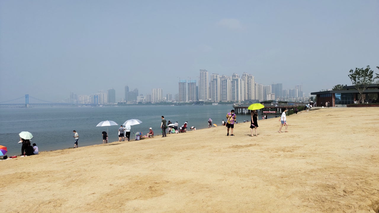 万州江南新区沙滩公园图片