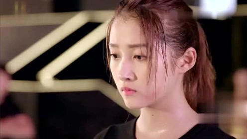 甜蜜暴击:明天使出必杀技:死亡之击!击败吴极